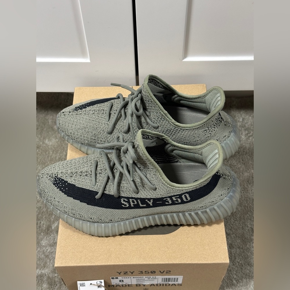 Adidas Yeezy Boost 350 V2 - Picture 3 of 9